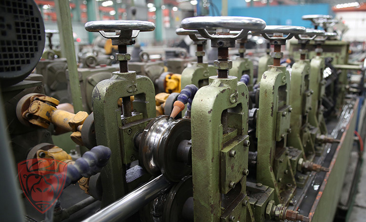 罡正不銹鋼制管設備.jpg 罡正不銹鋼制管設備.jpg