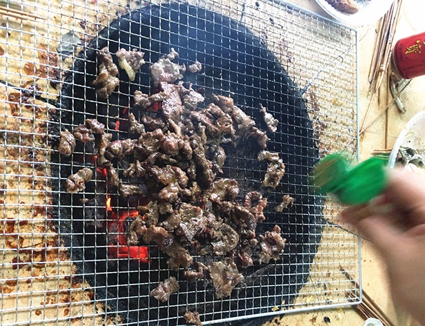 鐵網牛肉.jpg 鐵網牛肉.jpg