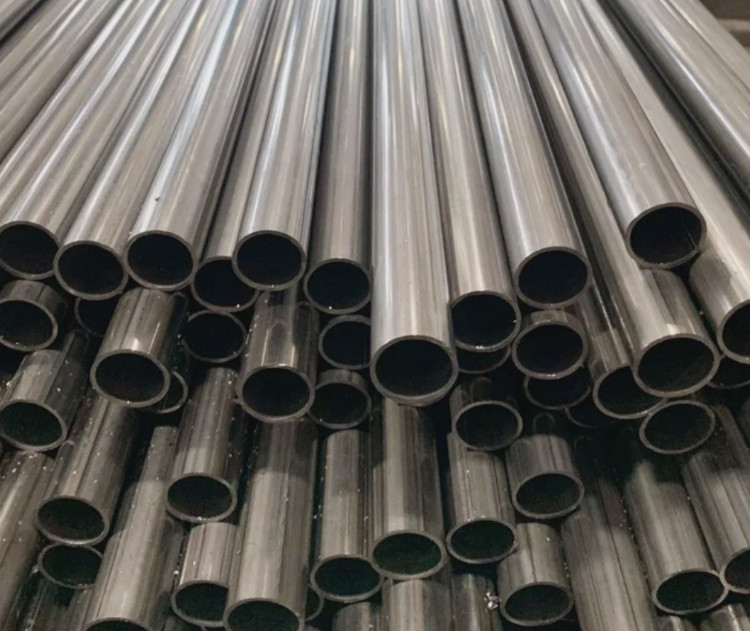 精密不銹鋼管運輸和存儲要求.jpg 精密不銹鋼管運輸和存儲要求.jpg